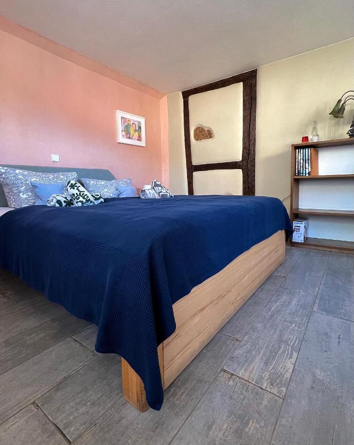 Ferienwohnung Gemütliche Gästezimmer in einem neu sanierten Fachwerkhaus Sachsenheim Exterior foto