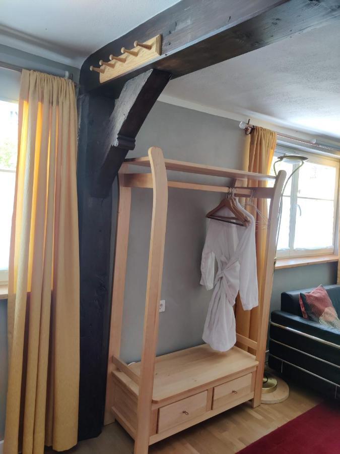 Ferienwohnung Gemütliche Gästezimmer in einem neu sanierten Fachwerkhaus Sachsenheim Exterior foto